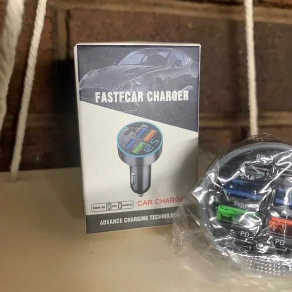 Multi-Port USB Car Charger - Picture 4 of 7